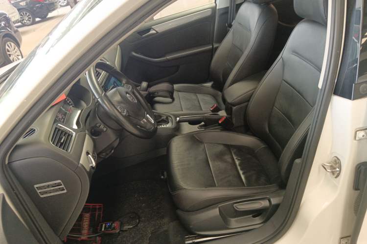 Used Volkswagen Sagitar 2014 Revised Version 1.4TSI Automatic Luxury Edition