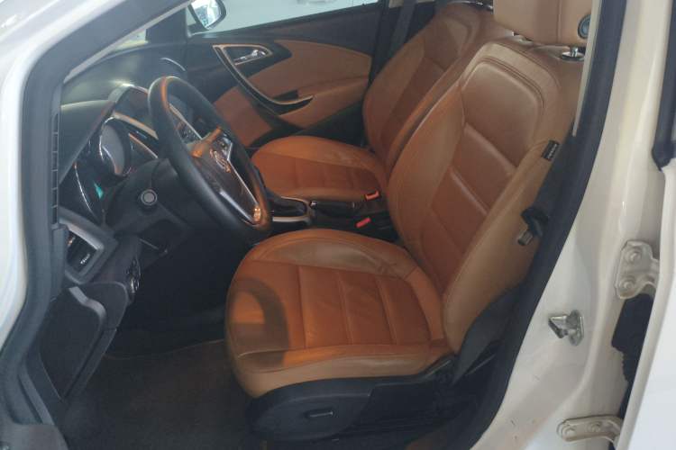 Used Buick GT 2013 GT 1.8L Automatic Fashion Edition Left Front Seat