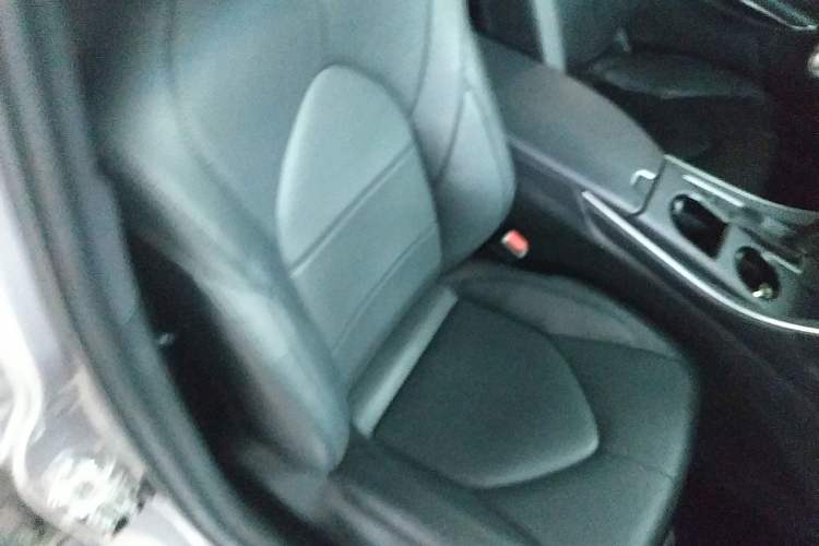 Used Toyota Avalon 2019 2.0L Luxury Edition China VI Standard Right Front Seat