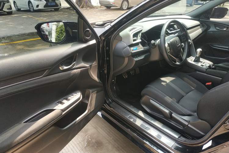 Used Honda Civic 2021 HATCHBACK 220TURBO Manual Driving Pleasure Control