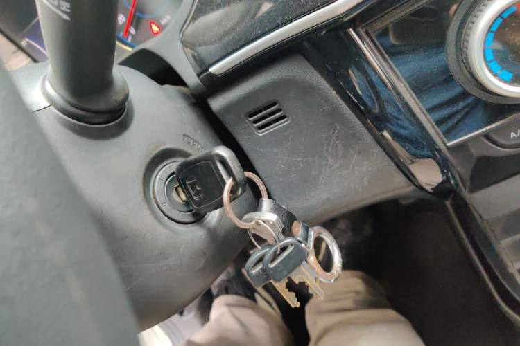 Used Honda Gienia 2017 1.5L CVT Comfort Version Vehicle Key