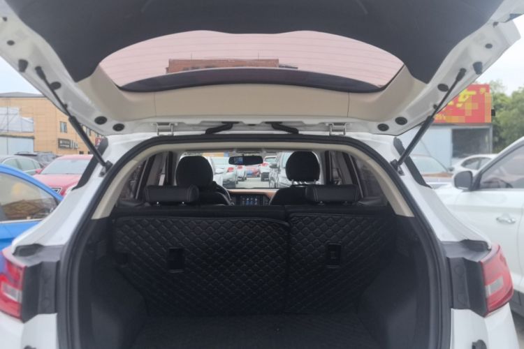 Used Zotye T300 2017 1.5L Manual Luxury Model Trunk