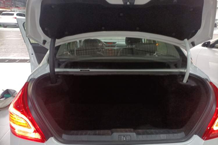 Used Peugeot 308 2014 Enjoyment Edition Classic 1.6L Automatic Fashion Model
