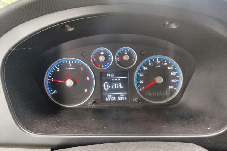 Used Foton Toano 2017 2.5T Restyled E Commercial Version Short Wheelbase 4J25TC3
