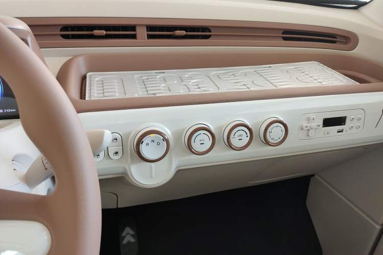 Used Bestune Pony 2026 222km Colorful Horse
