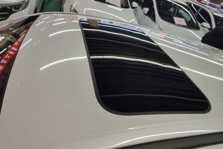 Used CHANGAN OSHAN X5 2021 1.6L CVT Luxury Model
