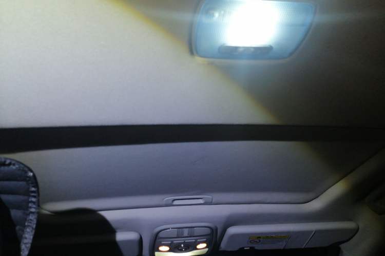 Used Haval H6 2015 Revised Version Sport Edition 1.5T Manual Transmission Two-Wheel Drive Elite Grade Headliner