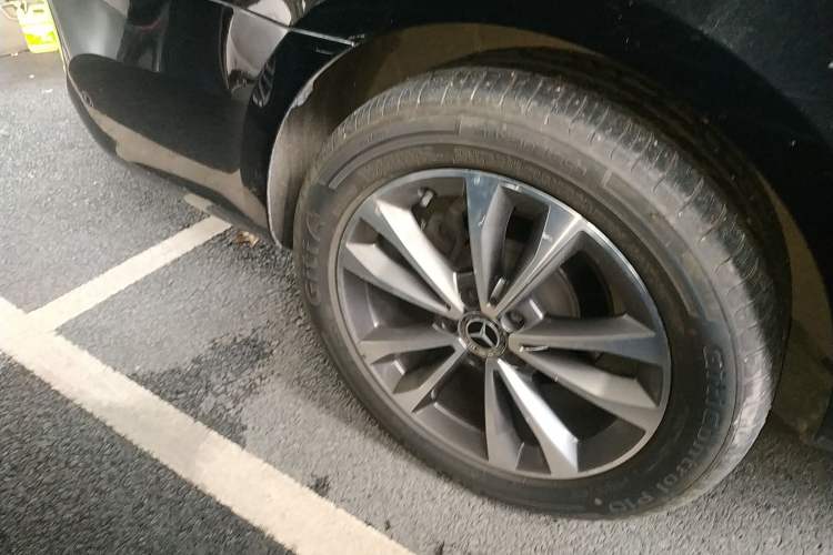 Used Mercedes-Benz V-Class 2021 V 260 Avantgarde Edition
