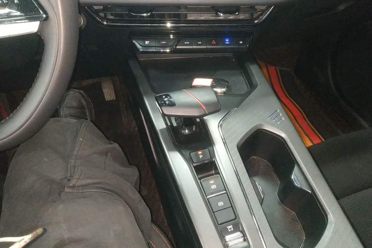 Used Changan X5 PLUS 2024 1.5T DCT Enjoyment Version
