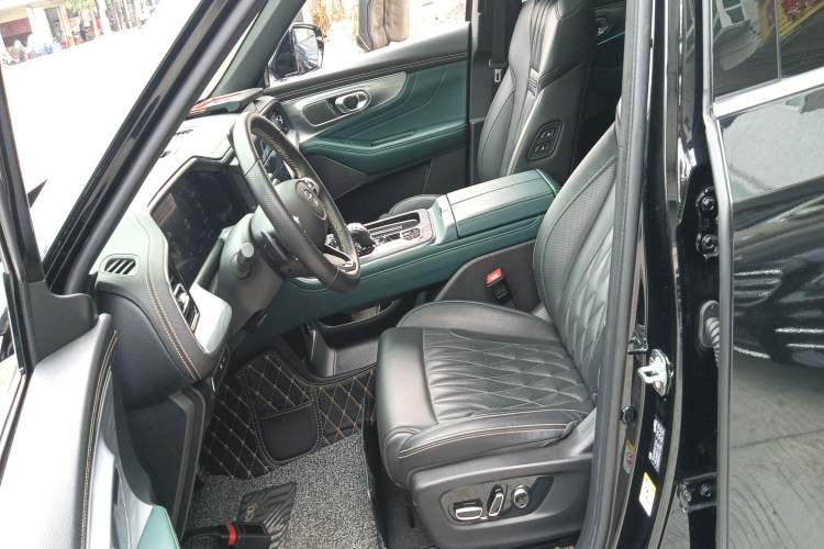 Used GAC Trumpchi GS8 2022 Flagship Series 2.0 TGDI Two-Wheel-Drive Prestige Edition (6-seater)