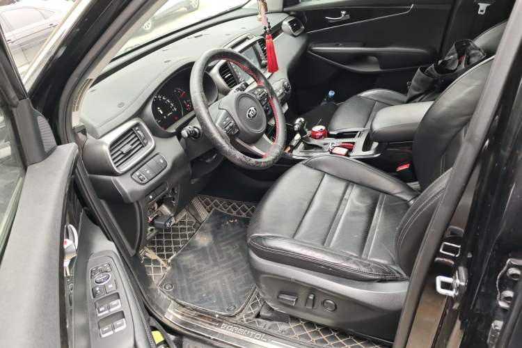 Used Kia Sorento 2015 Sorento L 2.4L Gasoline 4WD Elite Edition 5 Seats China IV Standard Driver Seat