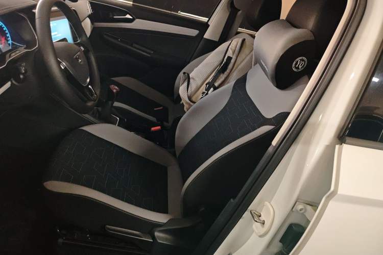 Used Jetta VS5 2024 280TSI Manual Pioneer Edition Left Front Seat