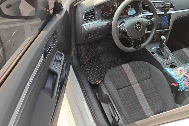 Used Volkswagen Lamando 2019 230TSI DSG Fashion Edition China V Standard