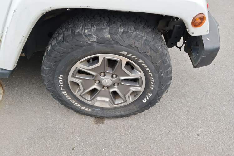 Used Jeep Wrangler 2012 3.6L Sahara two-door version
