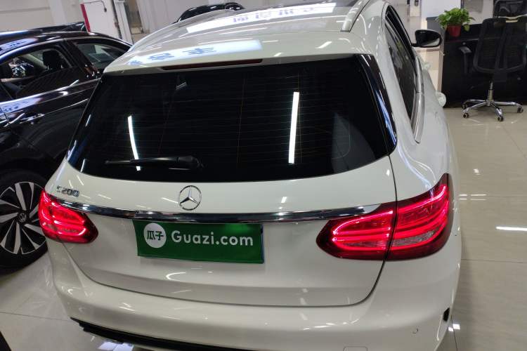 Used Mercedes-Benz C-Class 2017 C 200 station wagon Rear