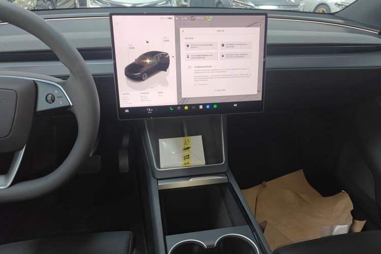 Used Tesla Model Y L 2025 Model Long-Range All-Wheel-Drive Version
