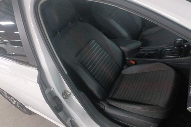 Used Volkswagen Lavida 2024 300TSI DSG Starry Sky Deluxe Edition
