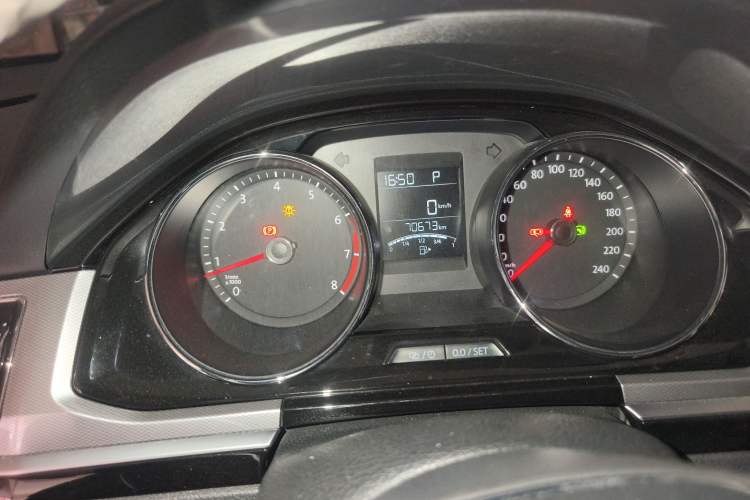 Used Volkswagen Bora 2016 230TSI DSG Comfort Model
