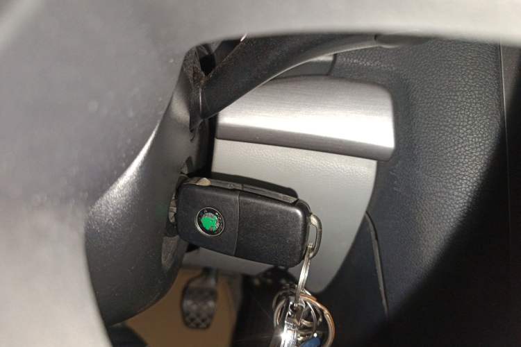 Used Skoda Octavia 2012 1.6L Manual Yijie Edition