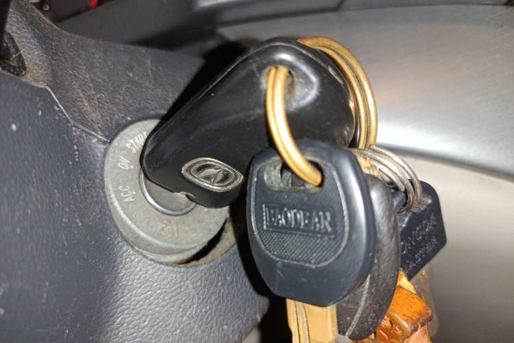 Used CHANGAN Alsvin V5 2012 1.5L Manual Sport Version China V Standard