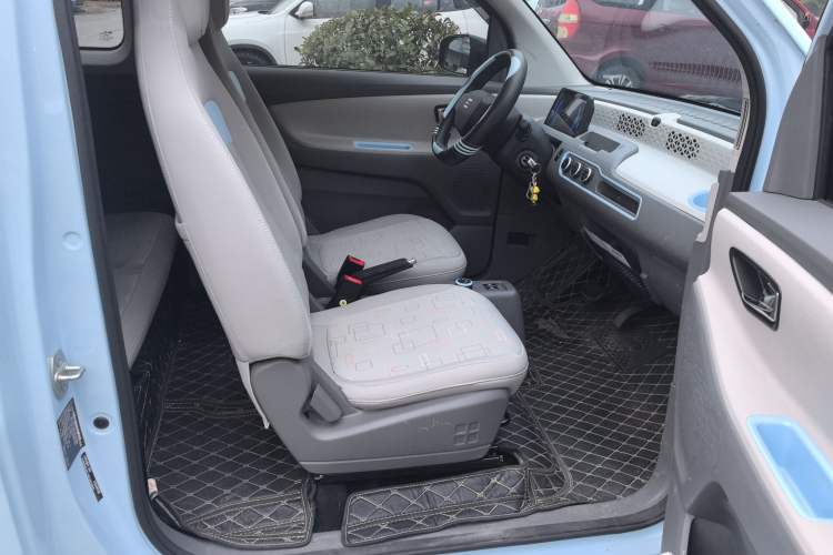 Used Dongfeng Fengon MINIEV 2022 Shishi Style Practical Version Right Front Seat