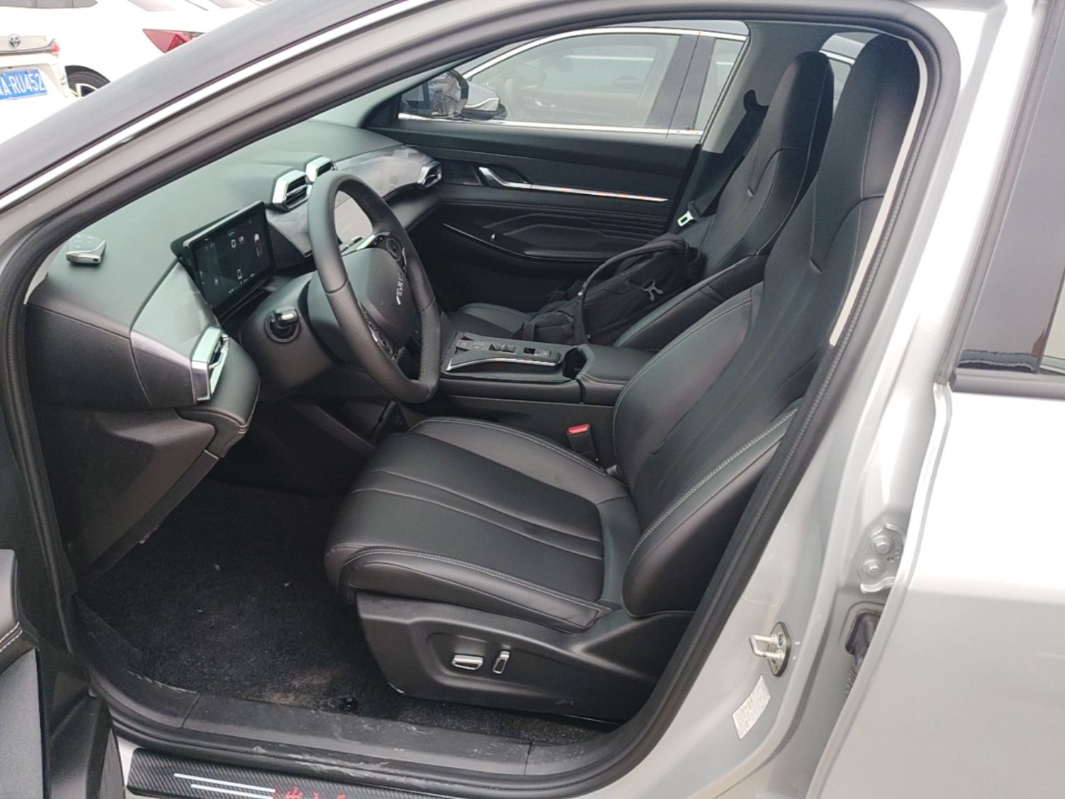 Dongfeng Aeolus Mage 2024 Honor Edition 1.5T Luxury Model — снимка 17