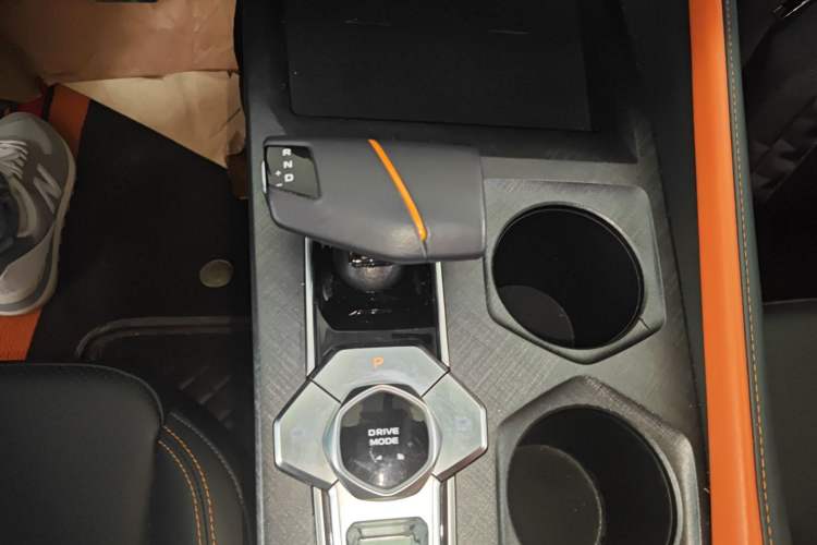 Used Changan UNI-V iDD 2023 Zhidian iDD 1.5T 113km Smart & Fun Version (Rapid Edition)
