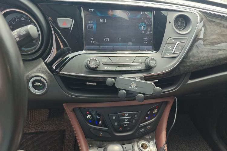 Used Buick Envision 2014 28T Four-Wheel Drive Luxury Model
