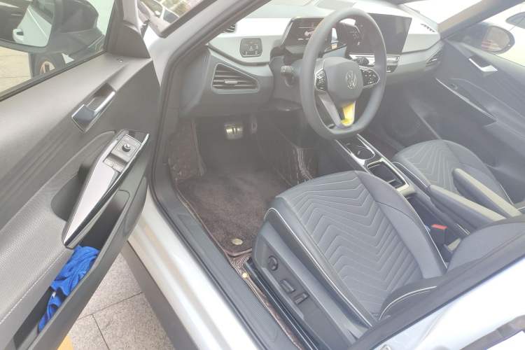 Used Volkswagen ID.3 2023 Pure Smart Edition