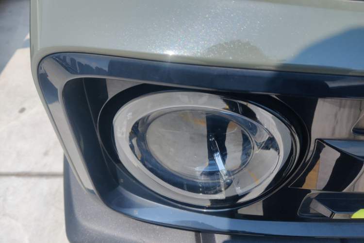 Used Geely Galaxy Panda 2024 200km Panda Rider Right Front Headlight