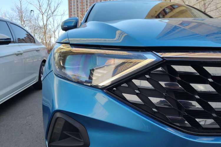 Used Jetta VS7 2020 1.4T Automatic Glory Edition Right Front Headlight