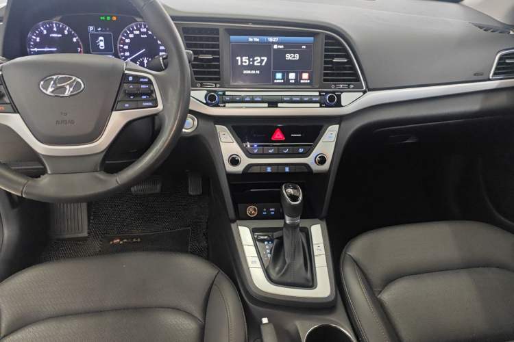 Used Hyundai Elantra (6th Generation / Lingdong) 2016 1.6L Automatic ZhiXuan · Luxury Version