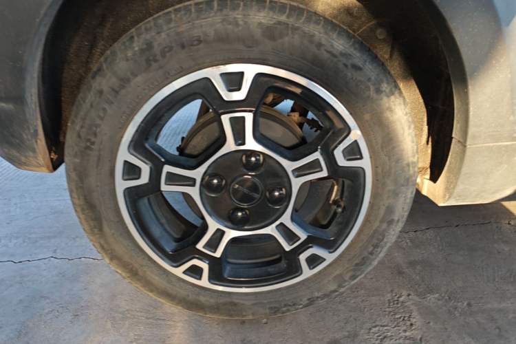 Used Geely Galaxy Panda 2024 200km Panda Rider Right Rear Wheel Hub