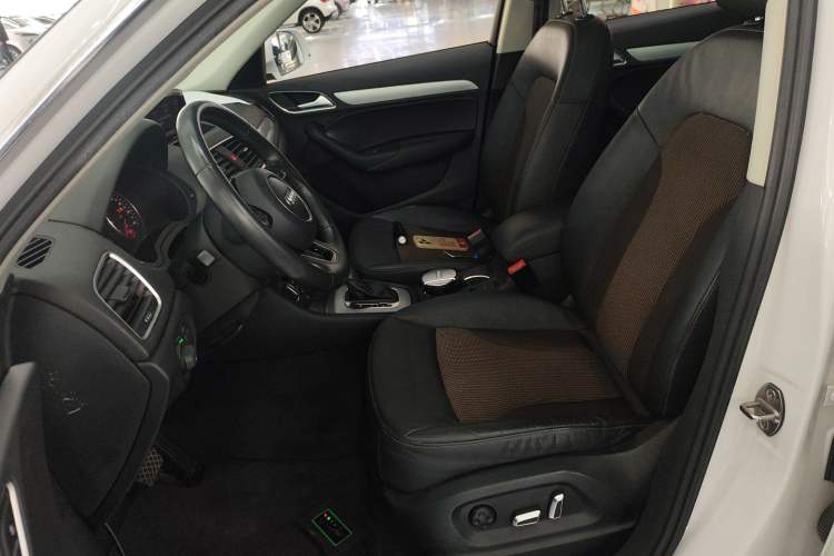 Used Audi Q3 2017 35 TFSI Fashion Model
