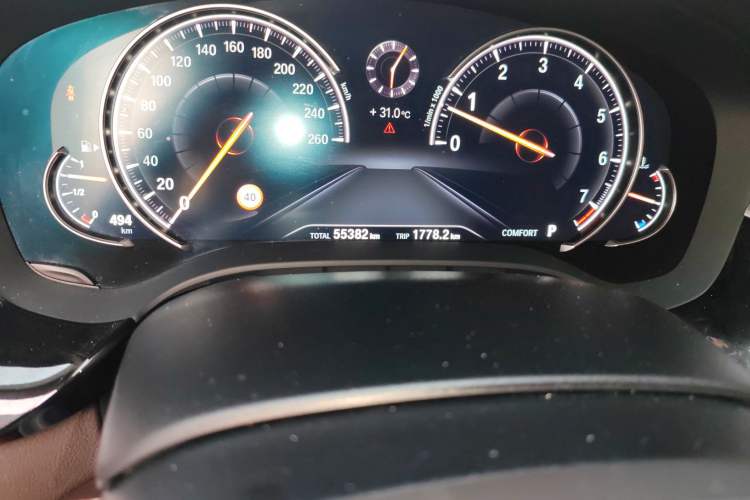 Used BMW 5 Series 2018 Revised 540Li Executive Edition Odometer Close Up