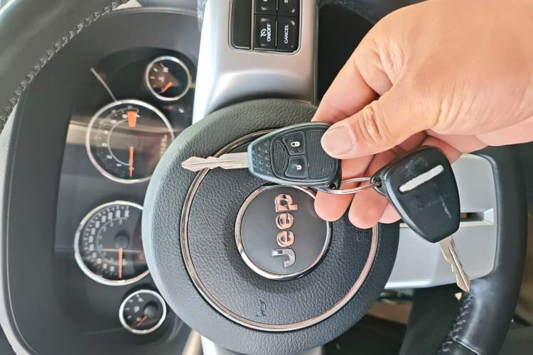 Used Jeep Compass 2014 Revised Version 2.4L Four-Wheel Drive Comfort Edition
