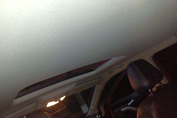 Used MG GS 2017 20T Automatic Luxury Edition Headliner