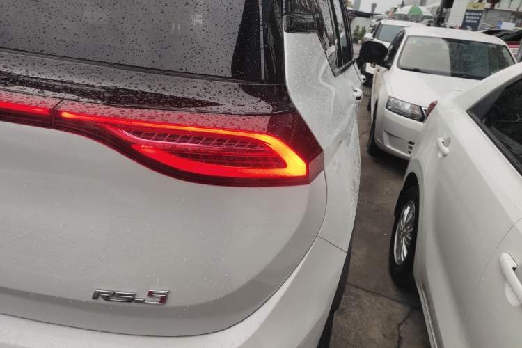 Used Baojun RS-5 2019 1.5T CVT Intelligent Driving Flagship Version China VI Emission Standard
