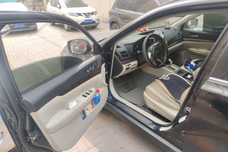 Used Subaru Outback 2012 2.5i Luxury Edition
