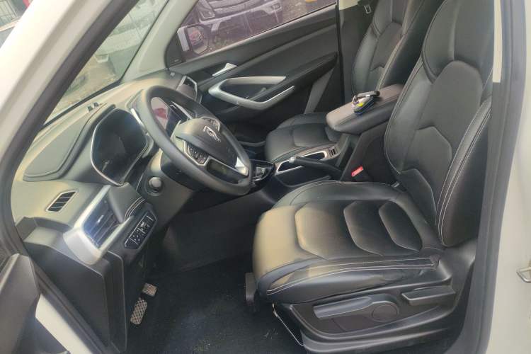 Used Baojun 530 2021 Global Car Anniversary Edition 1.5T CVT Luxury Model 7 Seats
