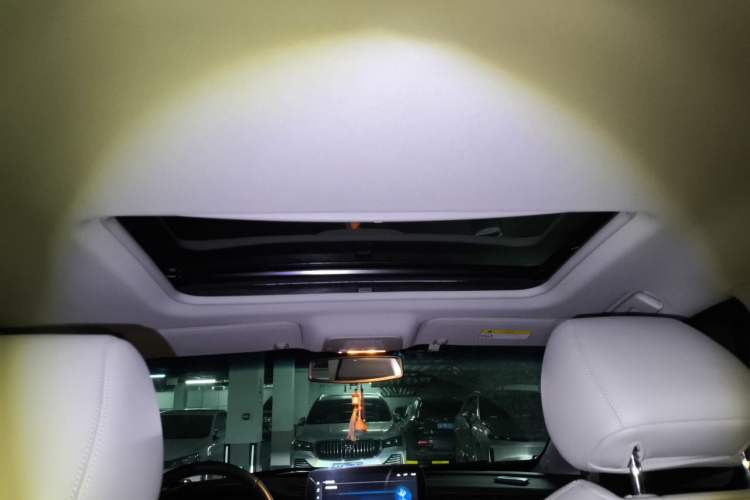 Used Buick GL8 2022 Land Business Class 652T Luxury Model
