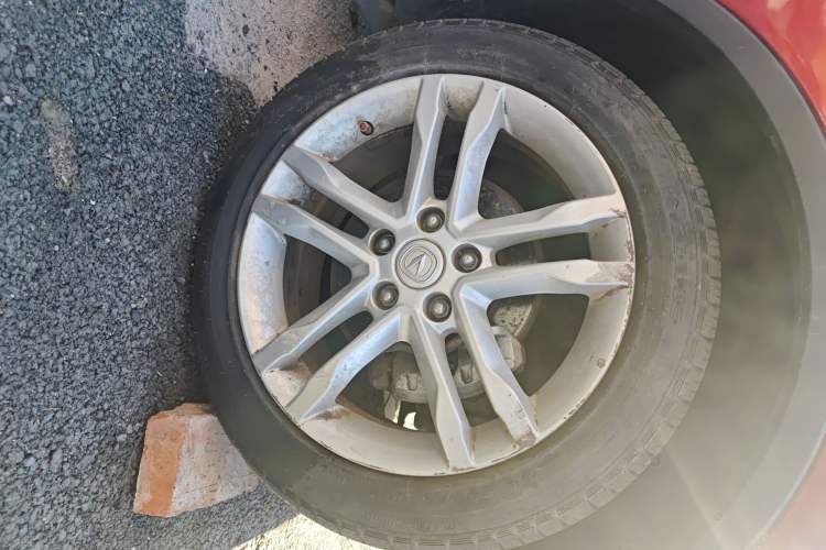 Used CHANGAN CS35 2015 1.6L Manual Luxury Model China V Standard