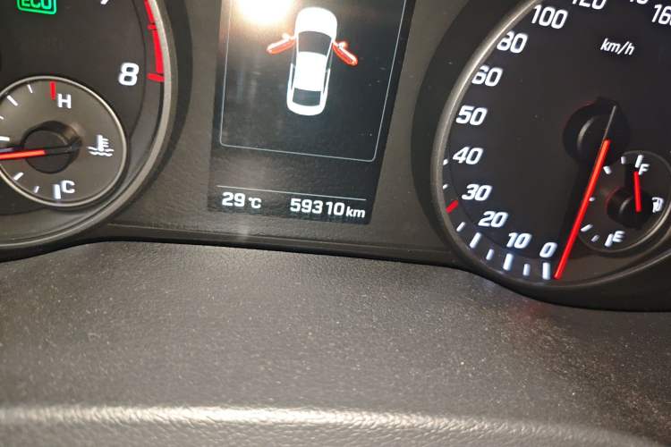 Used Hyundai Elantra (6th Generation / Lingdong) 2018 1.4T Dual-Clutch Xuan Dong · Dynamic Edition Odometer Close Up