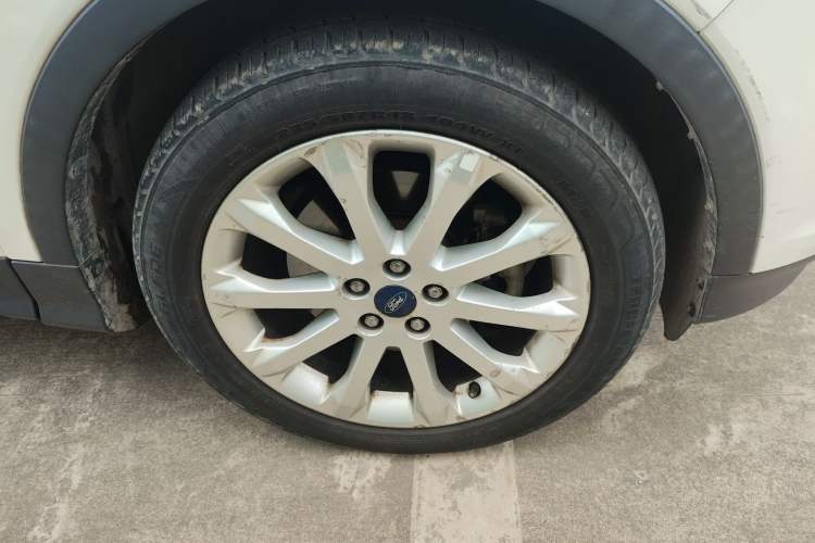 Used Ford Kuga 2013 2.0L GTDi Four-Wheel-Drive Elite Model
