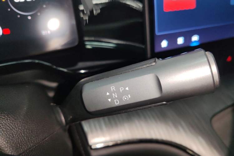 Used AION S MAX 2024 80 Star Edition Ternary Lithium Gear Lever