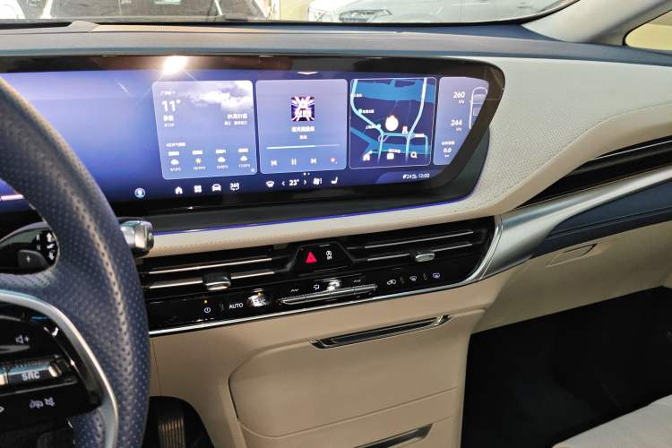 Used Buick Century 2025 2.0T Seven-Seater Yinshi Edition