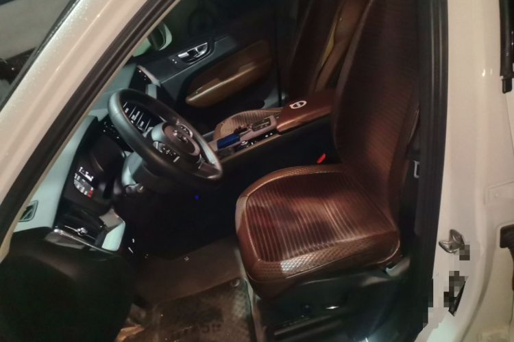 Used Volvo XC60 2018 T4 Zhiyi Edition Left Front Seat