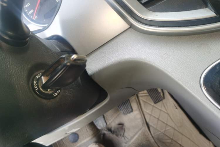 Used JAC Refine M4 2016 2.0L Manual Comfort Edition
