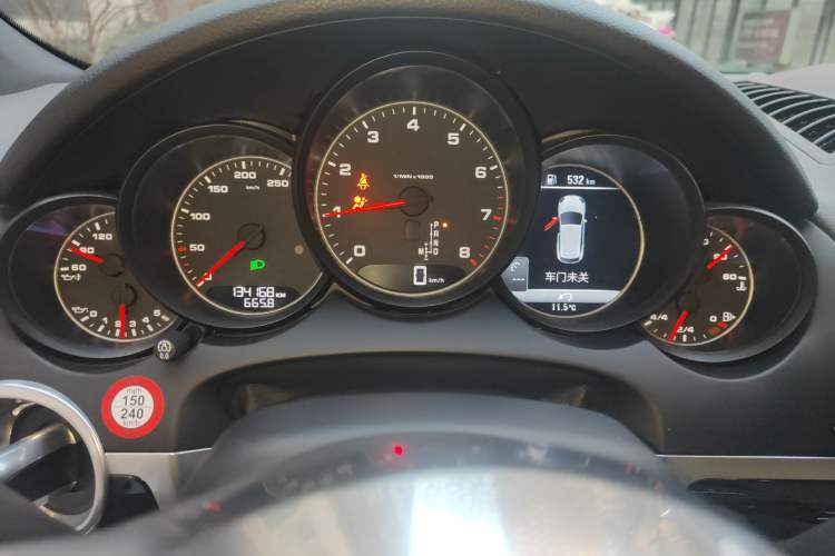 Used Porsche Cayenne 2016 Cayenne Platinum Edition 3.0T
