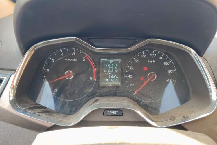 Used Baojun 310W 2017 1.5L Manual Fashion Edition China VI

